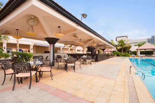 Ramada Plaza Karachi Airport Hotel image 6